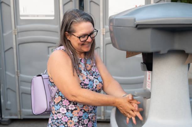 Best Portable toilet rental cost  in Lliams Bay, WI